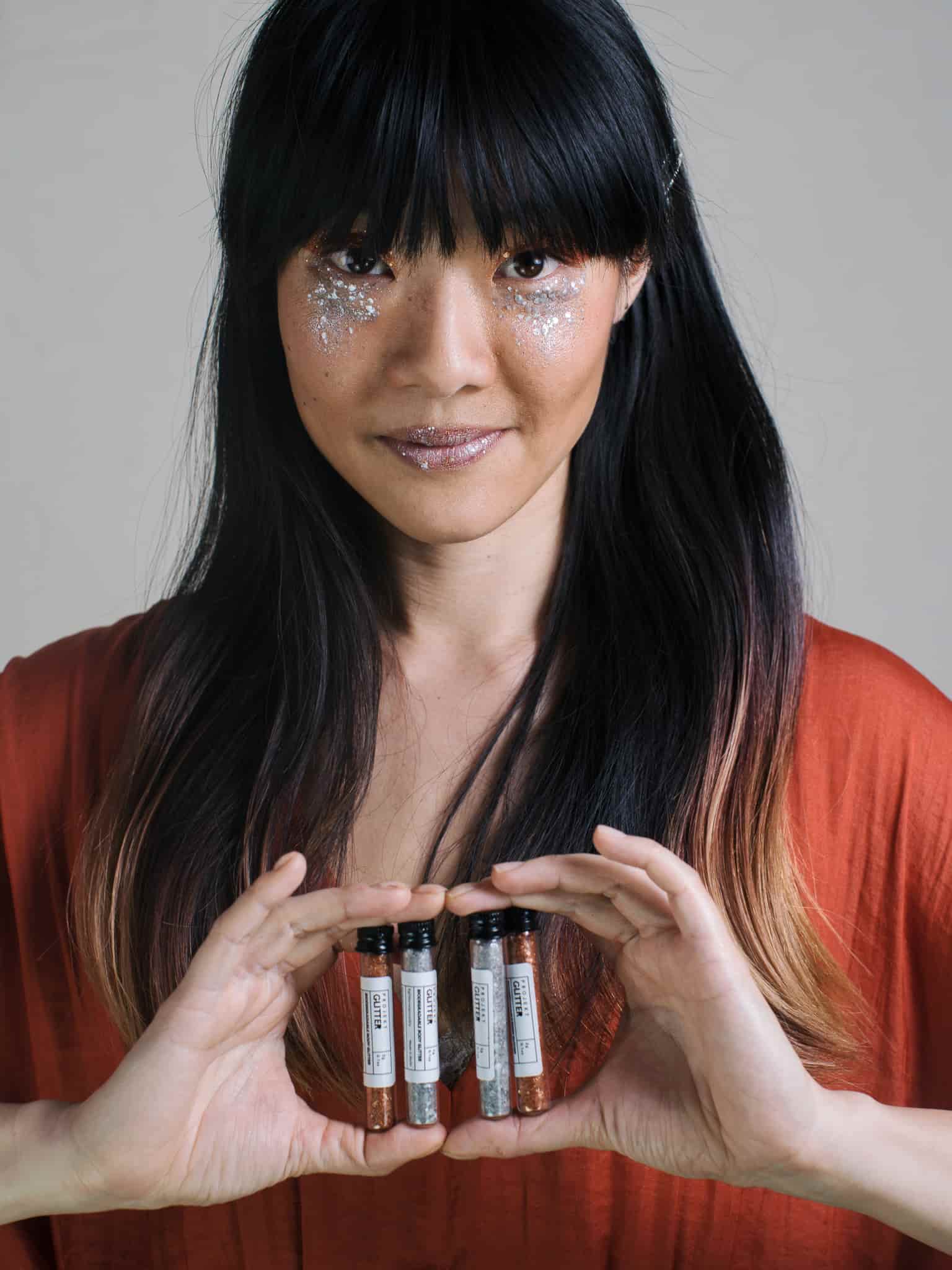 Holding glitter products